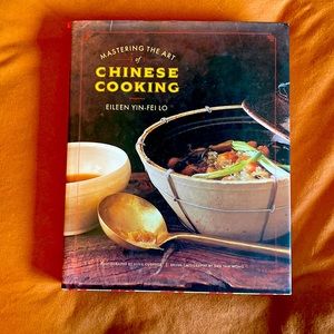 Mastering the Art of Chinese Cooking by Eileen Yin-Fei alo